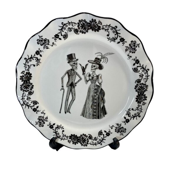 Potters Studio Ceramic Plate Black Floral & Victorian Skeleton Couple Halloween - Picture 1 of 4